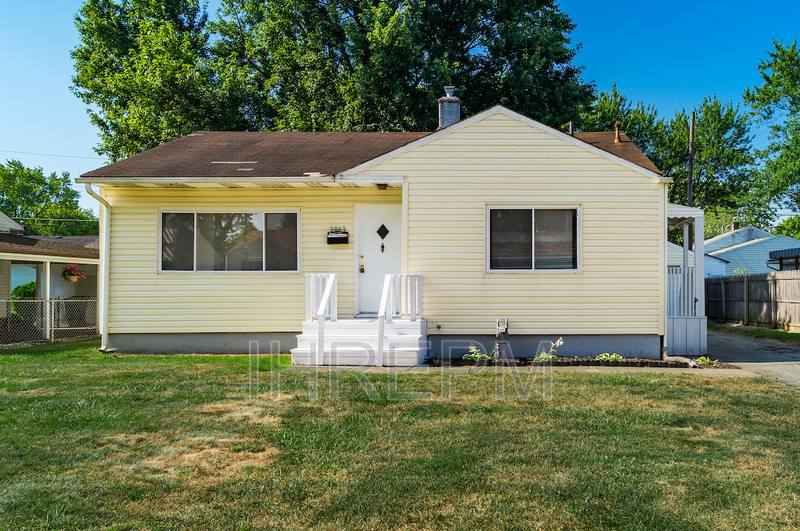 Apartment for rent at 2063 Belcher Dr, Columbus, OH 43224