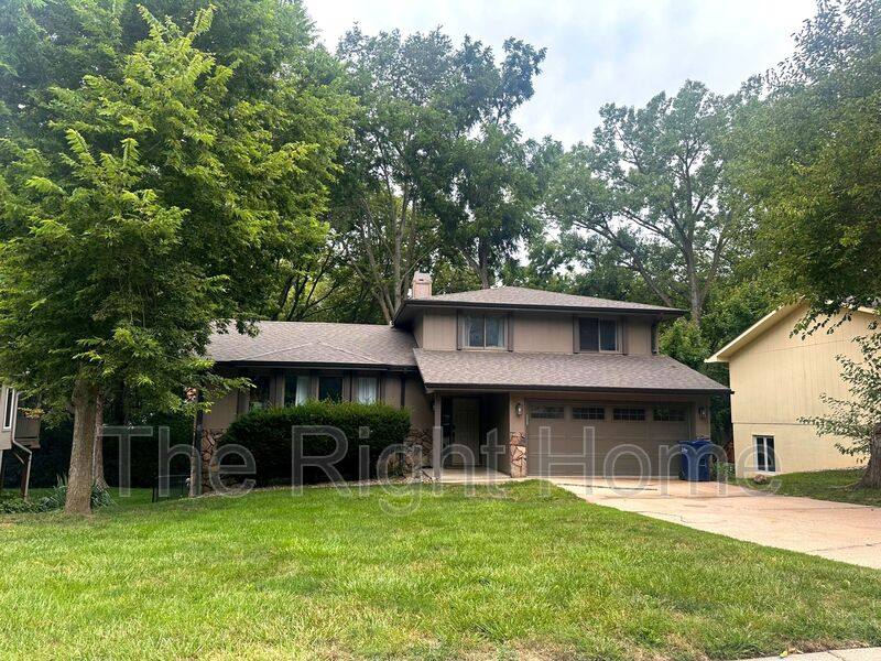 House for rent at 11736 Quail Dr, Bellevue, NE 68123