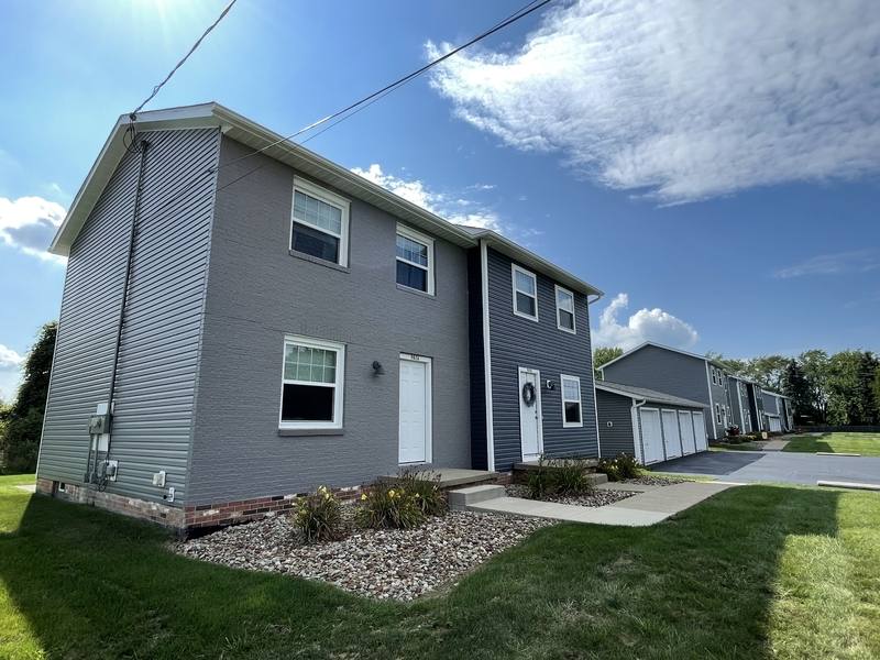Townhouse for rent at 956-988 W Liberty St #988-B, Medina, OH 44256