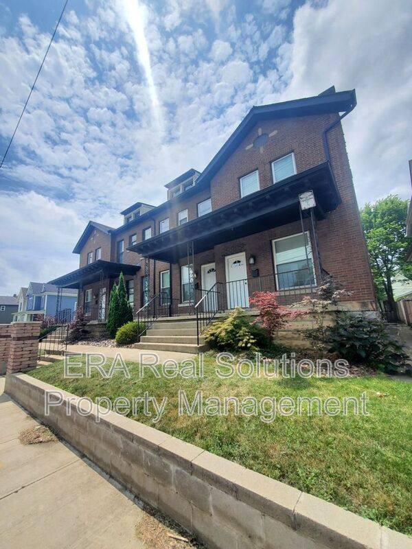 Apartment for rent at 389 St Clair Ave, Columbus, OH 43203