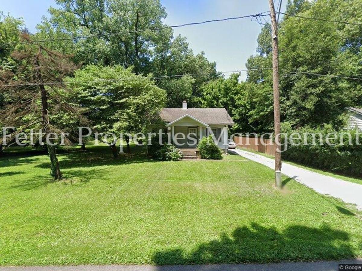 House for rent at 1621 Burdette Ave, Evansville, IN 47714
