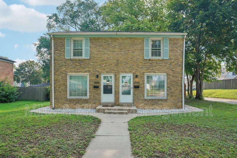 Townhouse for rent at 3860 S Brust Ave, Milwaukee, WI 53207