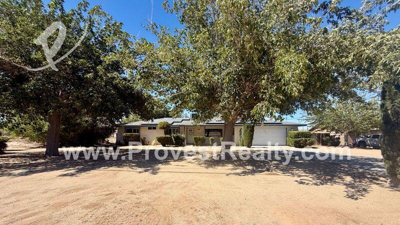 House for rent at 18370 Danbury Ave, Hesperia, CA 92345