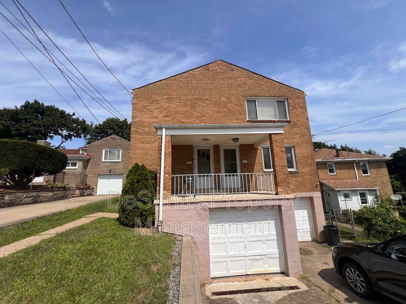 Apartment for rent at 1123 Clippert St, Pittsburgh, PA 15226