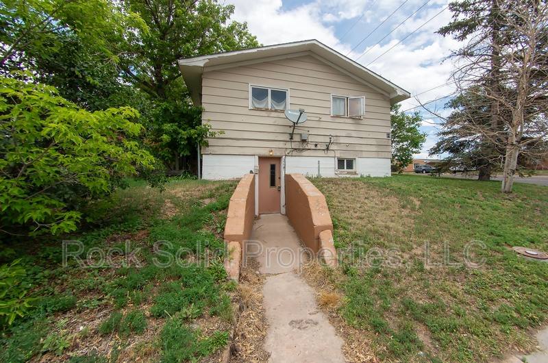 Apartment for rent at 2220 E 17th St, Cheyenne, WY 82001