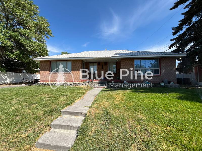 Apartment for rent at 1015 Russet St, Idaho Falls, ID 83401