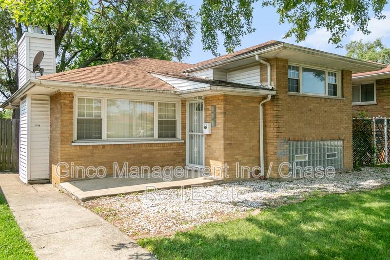 House for rent at 12138 S Elizabeth St, Chicago, IL 60643