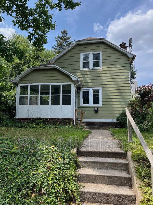 House for rent at 1113 21st St, South Bend, IN 46615