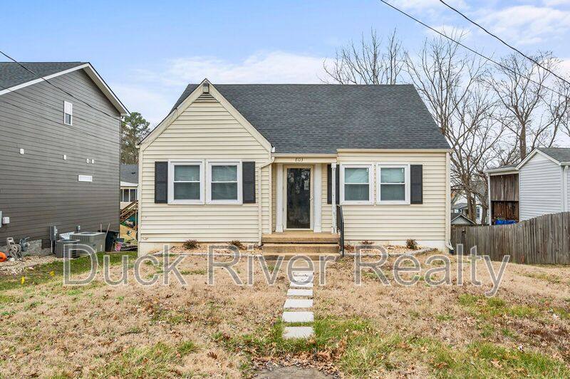 Apartment for rent at 803 Fleming St #B, Columbia, TN 38401