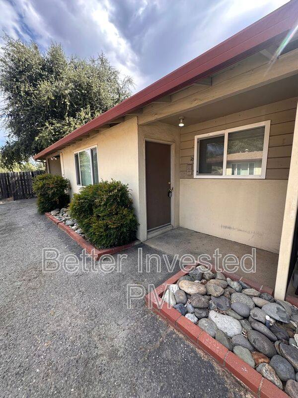 Apartment for rent at 220 Ford St #16, Ukiah, CA 95482
