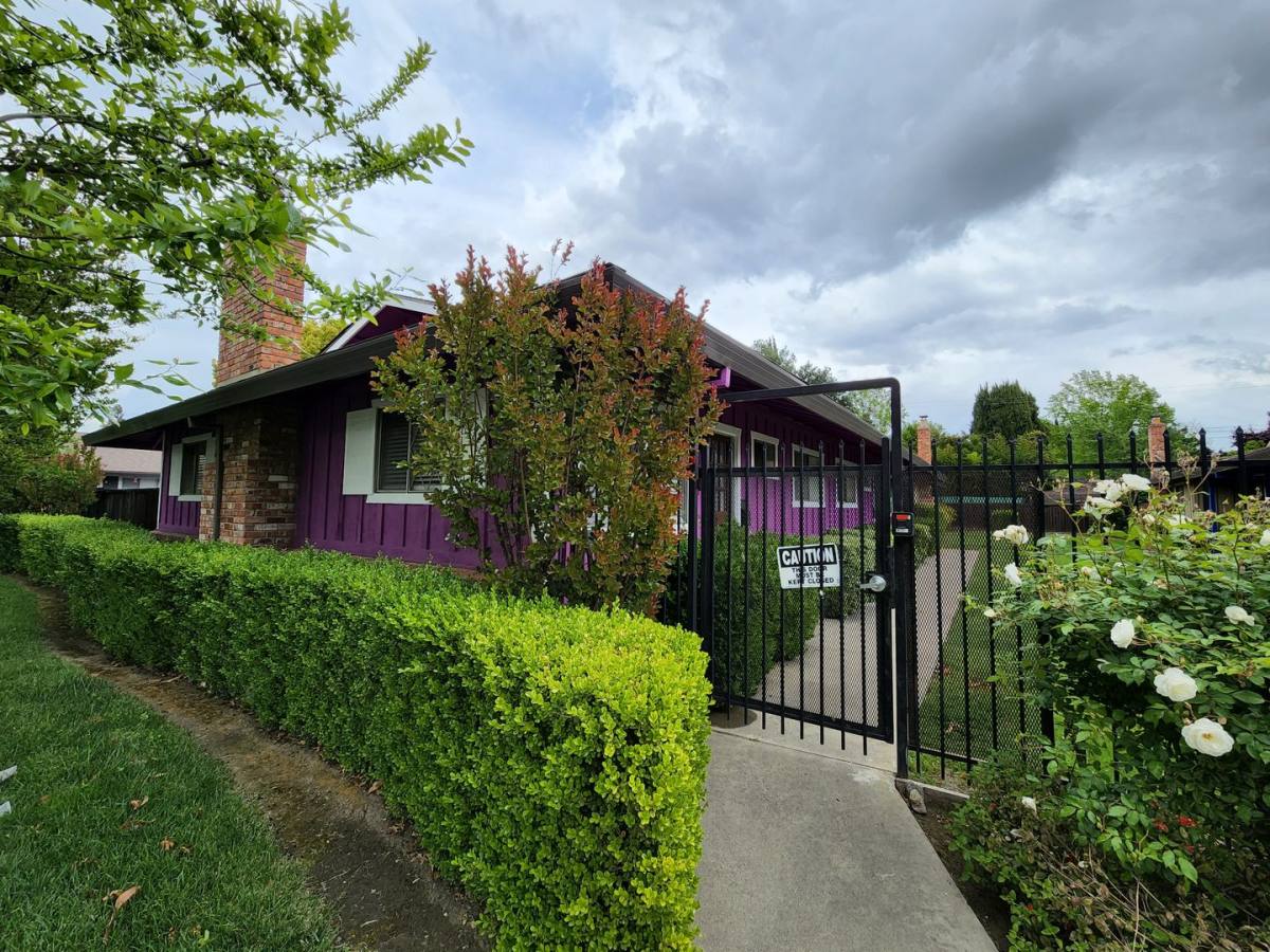 Apartment for rent at 5901 S Land Park Dr, Sacramento, CA 95822