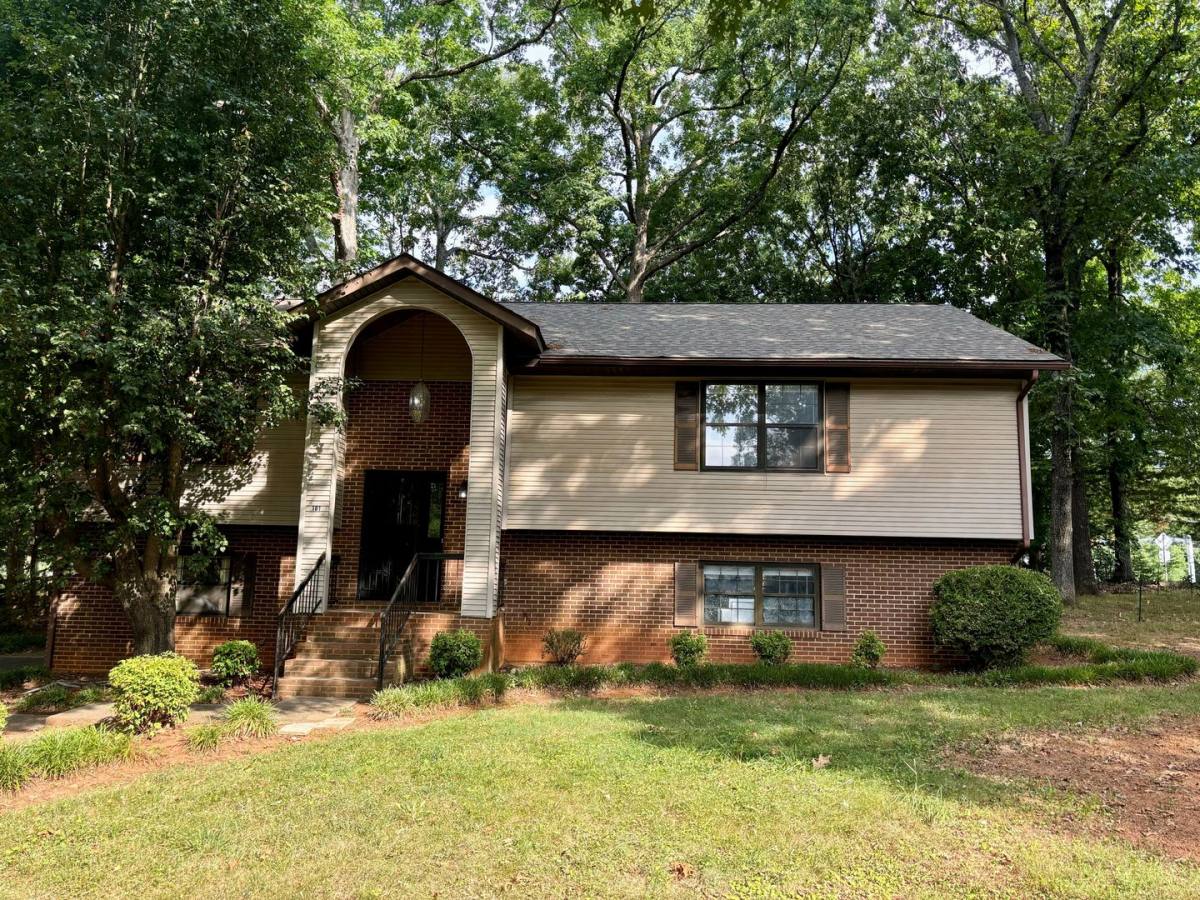 House for rent at 101 Cameron Rd, Forest, VA 24551