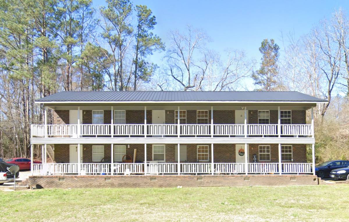 Apartment for rent at 604 Connemara Place, Weaver, AL 36277