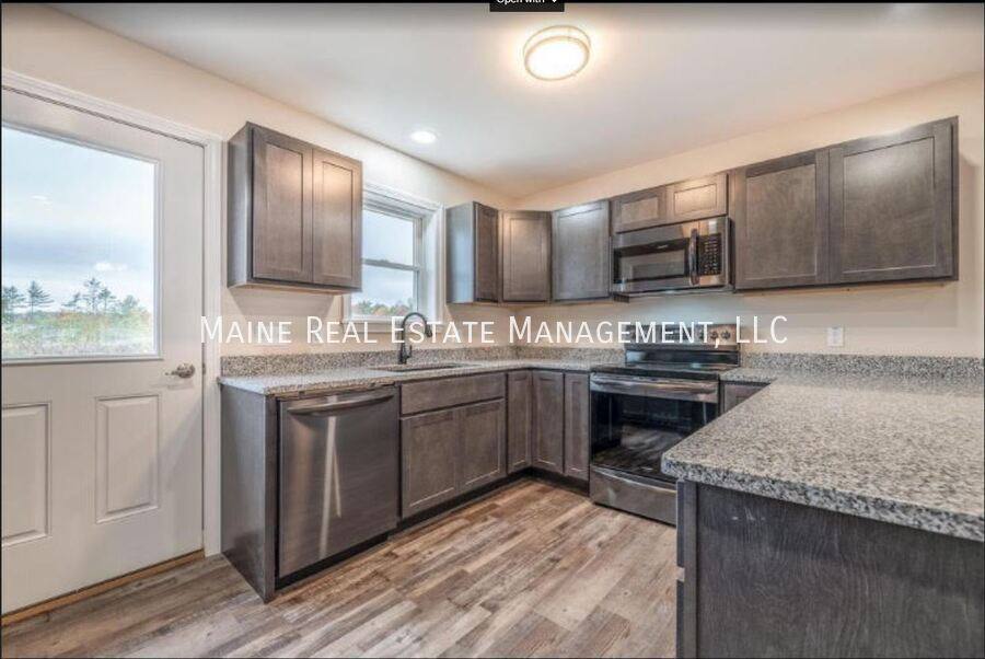 Apartment for rent at 221 Mountain Rd #A, Saint Albans, ME 04971