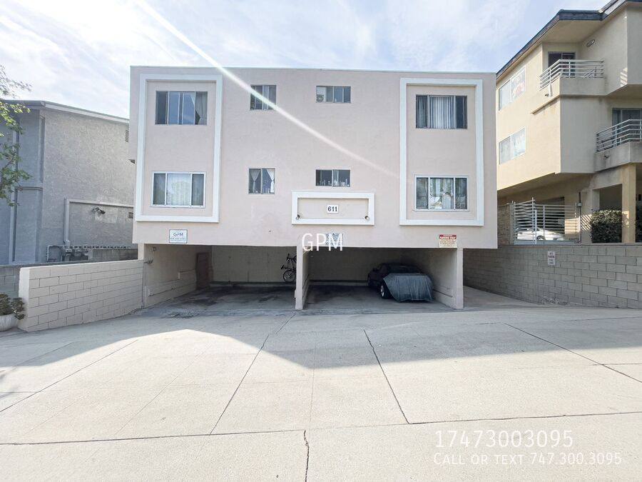 Apartment for rent at 611 E Verdugo Ave, Burbank, CA 91501