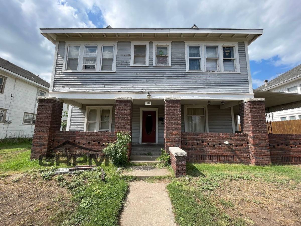 Apartment for rent at 18 E 6th, Hutchinson, KS 67501