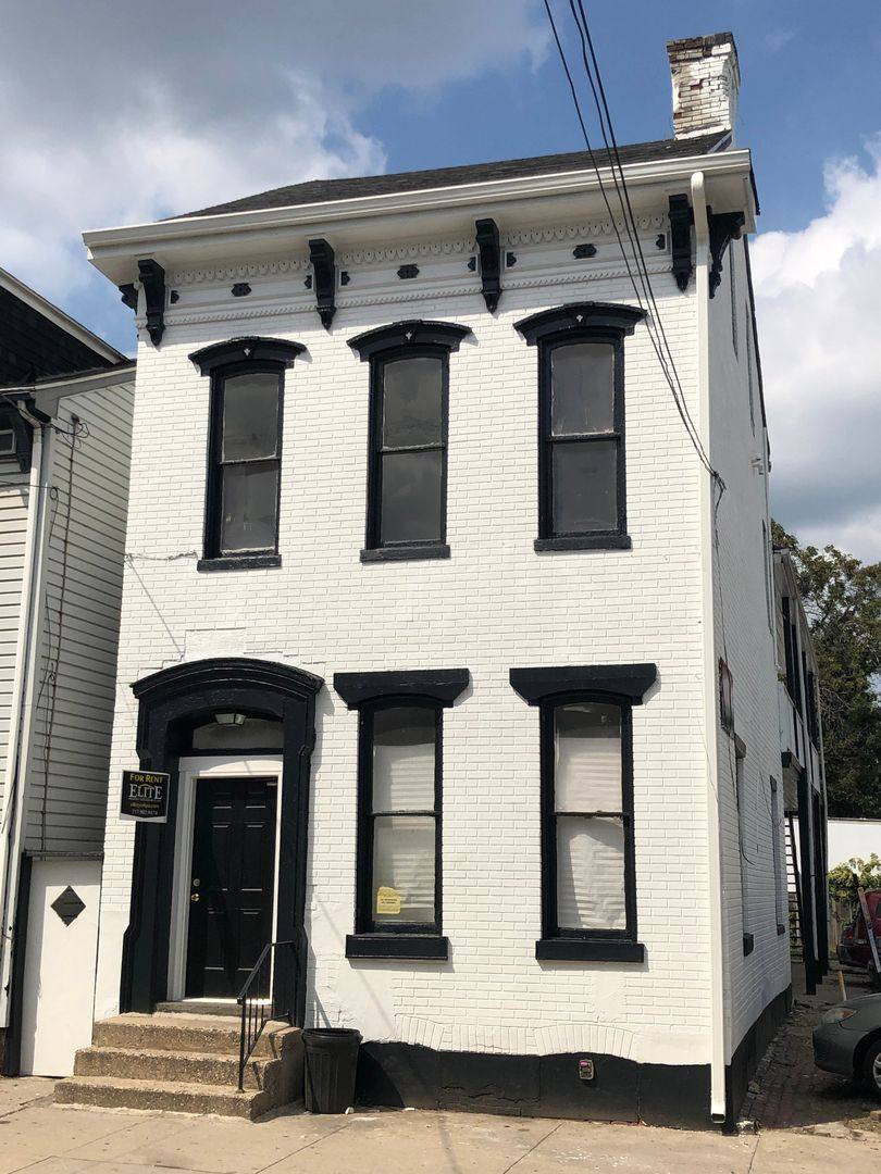 Apartment for rent at 233 E Philadelphia St, York, PA 17403