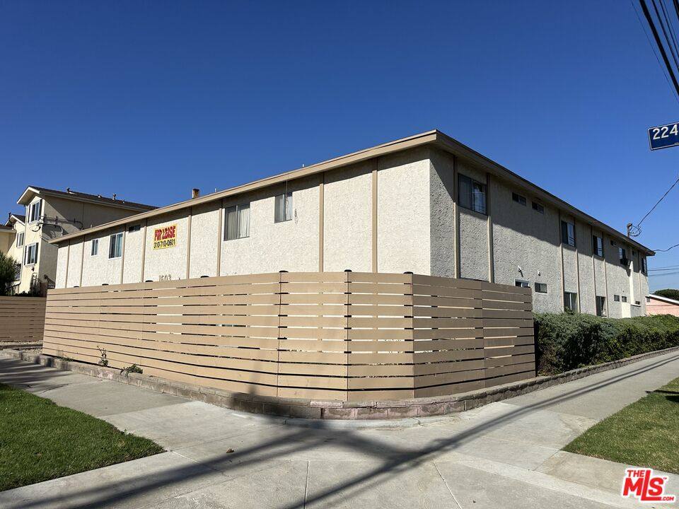 Apartment for rent at 1603 W 224th St #19-19, Torrance, CA 90501