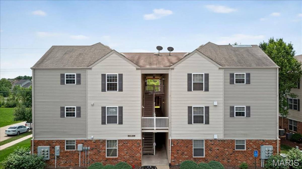 Condo for rent at 2133 Welsh Dr, Lake Saint Louis, MO 63367