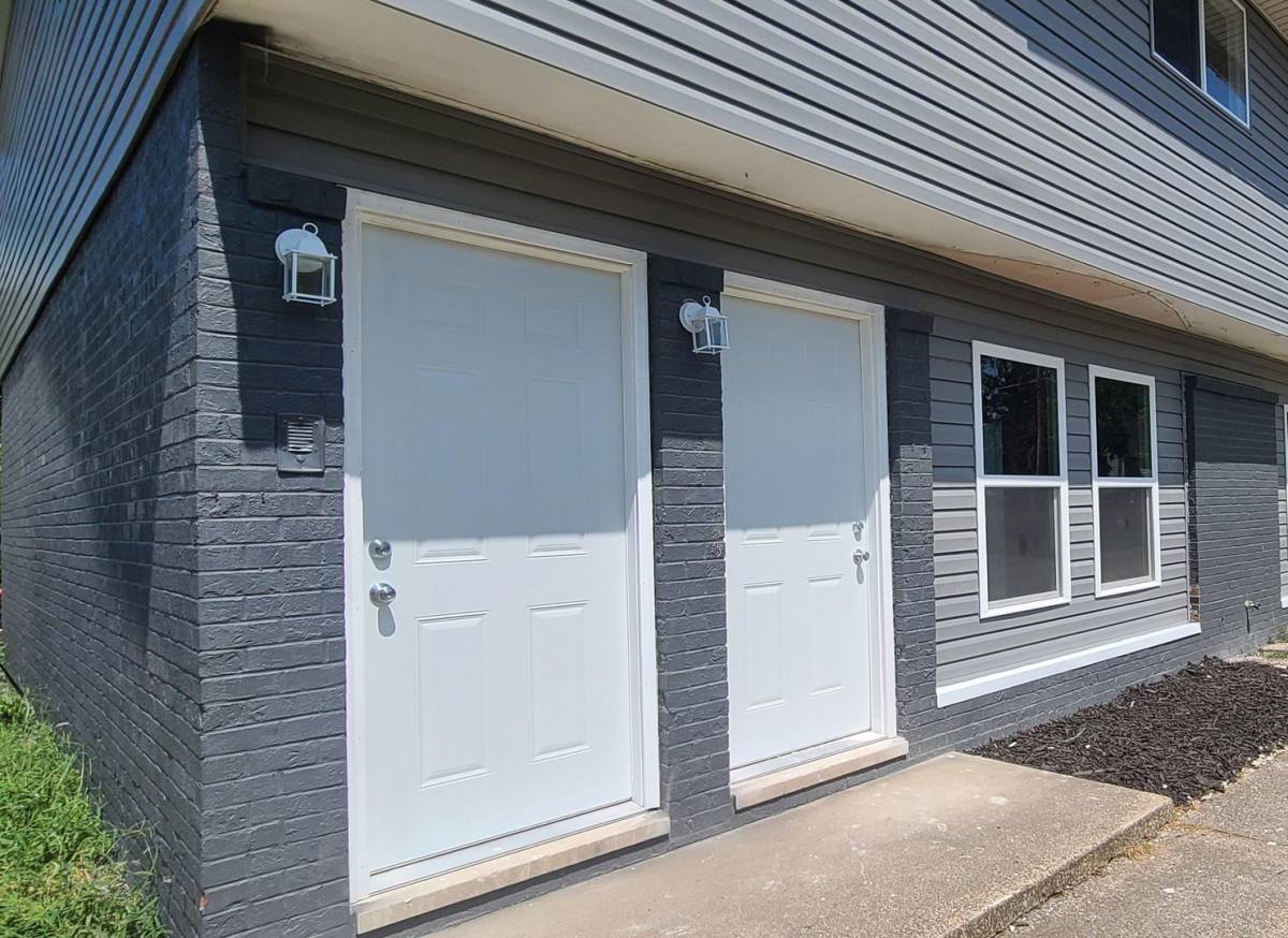 Apartment for rent at 400 E Van Buren St, Herrin, IL 62948