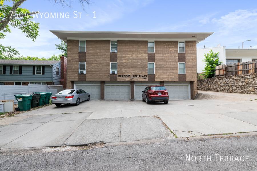 Apartment for rent at 7504 Wyoming St #1, Kansas City, MO 64114