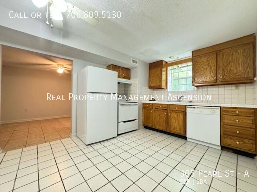 Apartment for rent at 305 Pearl St #A, Chickamauga, GA 30707