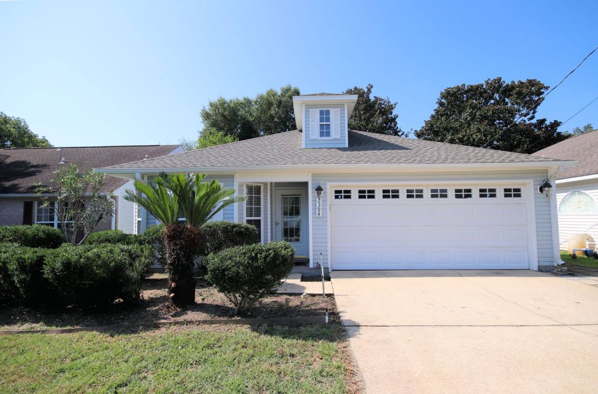 House for rent at 2394 Marina Dr, Fort Walton Beach, FL 32547