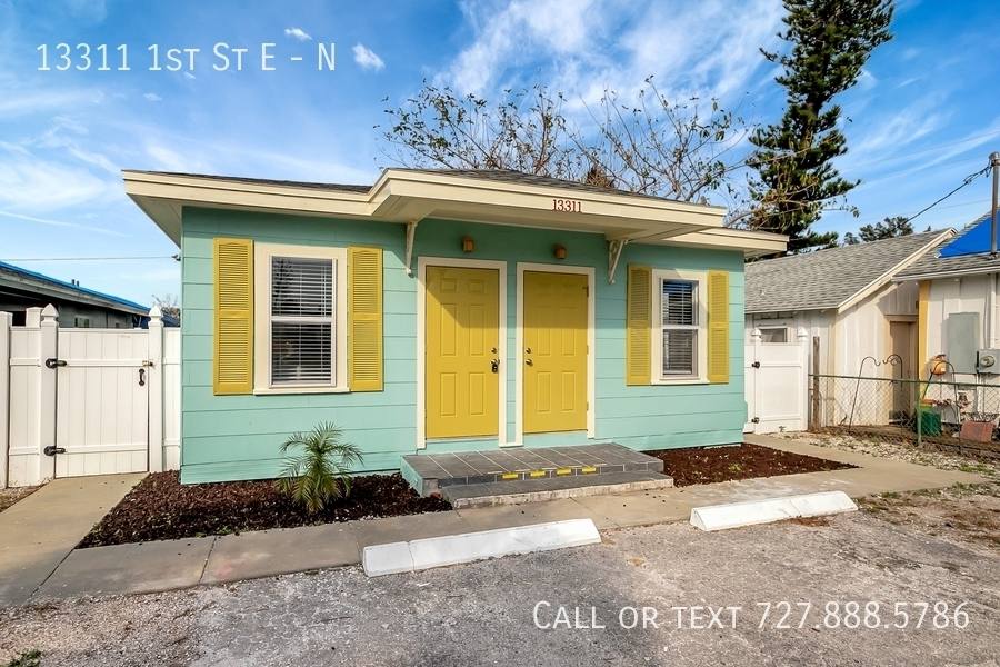 Apartment for rent at 13311 1st St E N, Saint Petersburg, FL 33708
