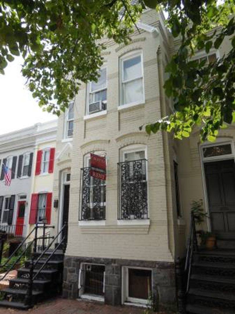 Townhouse for rent at 3314 Prospect St NW, Washington, DC 20007