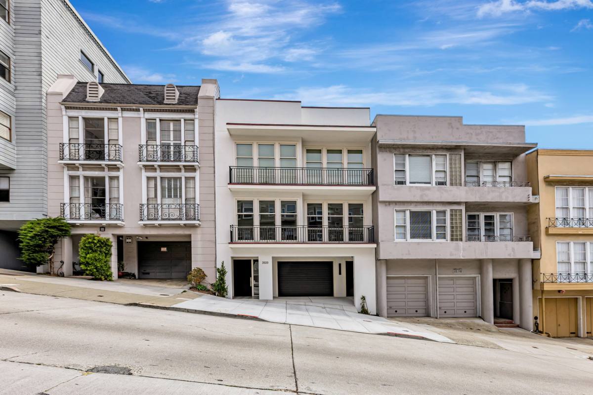 Apartment for rent at 2020 Laguna St, San Francisco, CA 94115