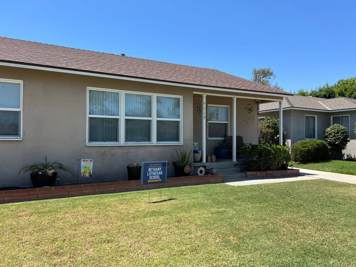 House for rent at 4719 Montair Ave, Long Beach, CA 90808