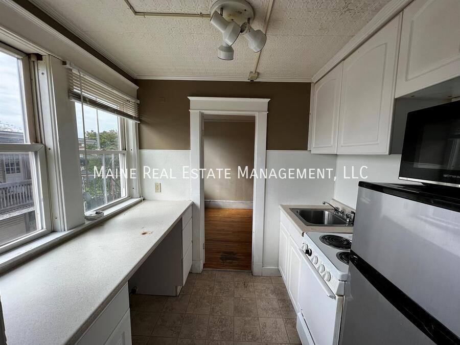 Apartment for rent at 9 Catell St #8, Bangor, ME 04401