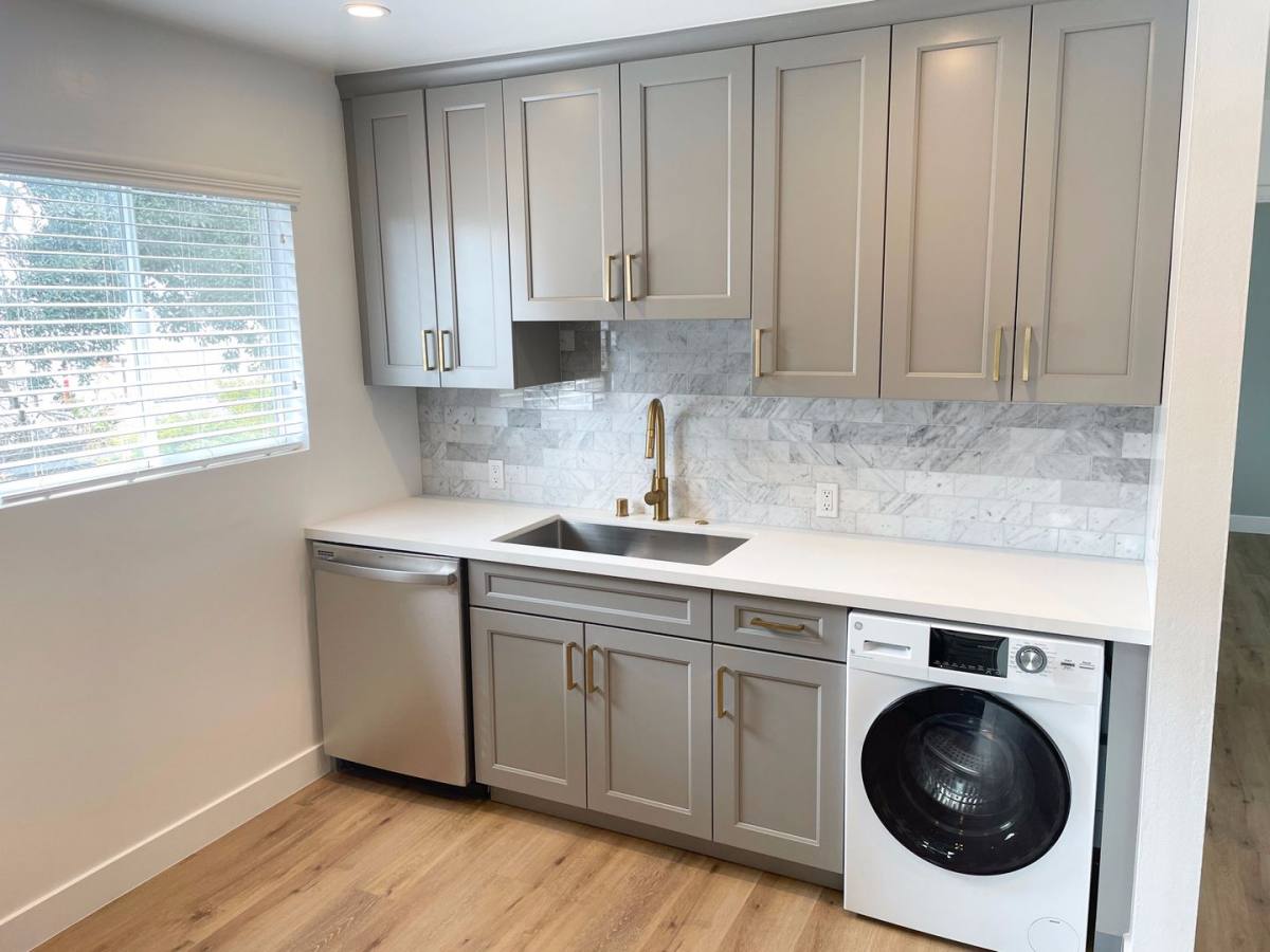 Apartment for rent at 201 Loma Vista St, El Segundo, CA 90245