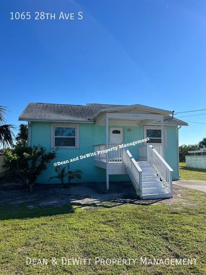 House for rent at 1065 28th Ave S, Saint Petersburg, FL 33705