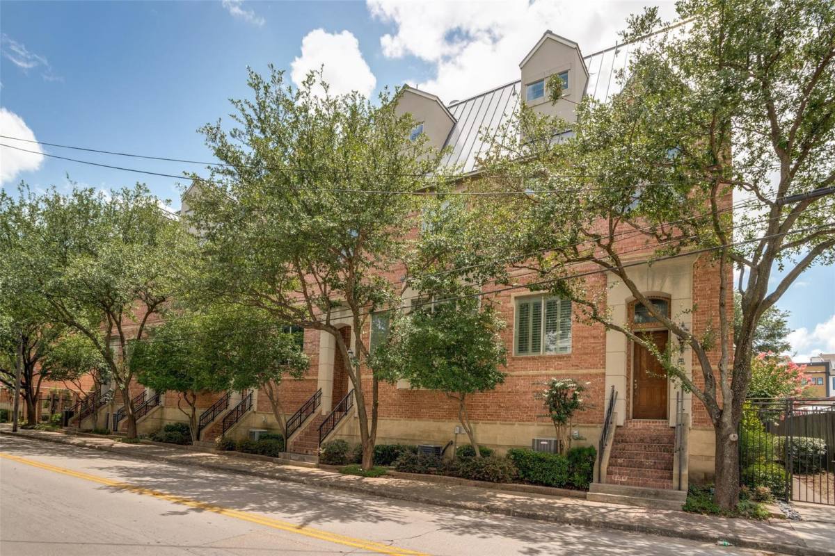 House for rent at 1500 Pecos St, Dallas, TX 75204
