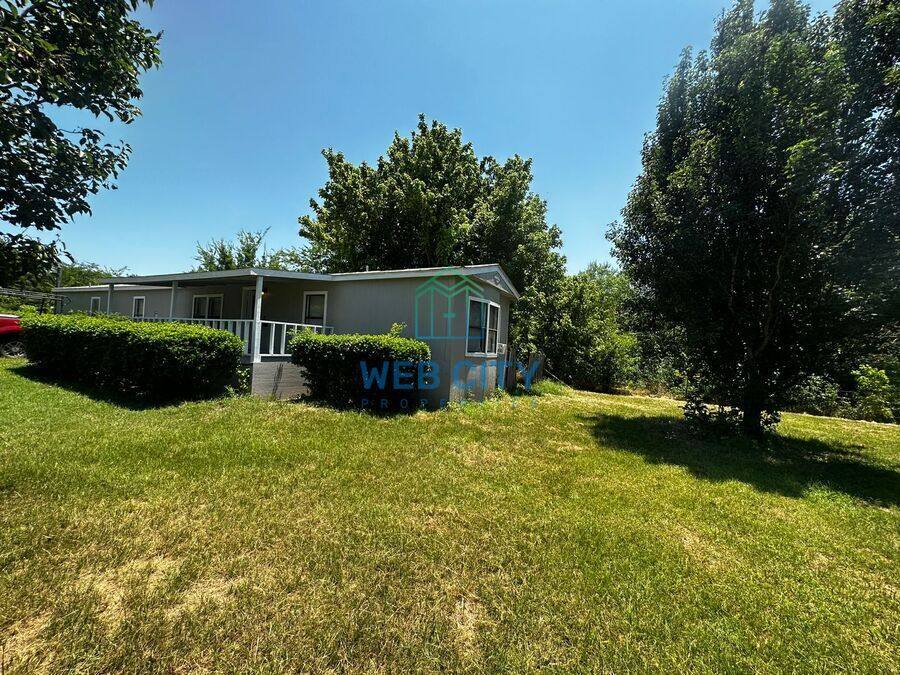Apartment for rent at 7825 County Rd #41514, Athens, TX 75751