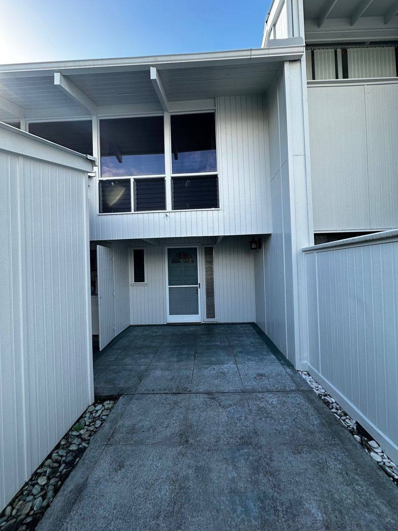 Townhouse for rent at 918 Kumukoa St, Hilo, HI 96720