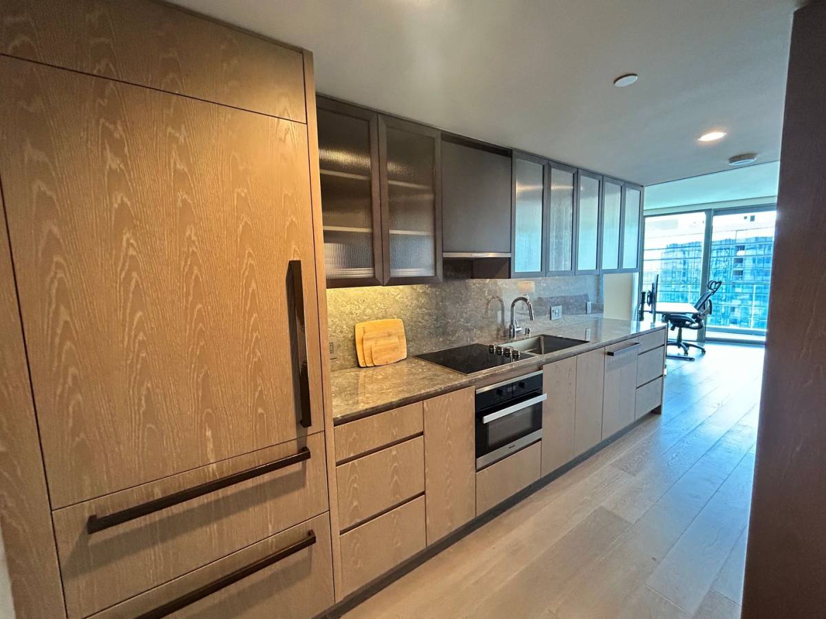 Condo for rent at 1000 Auahi St, Honolulu, HI 96814