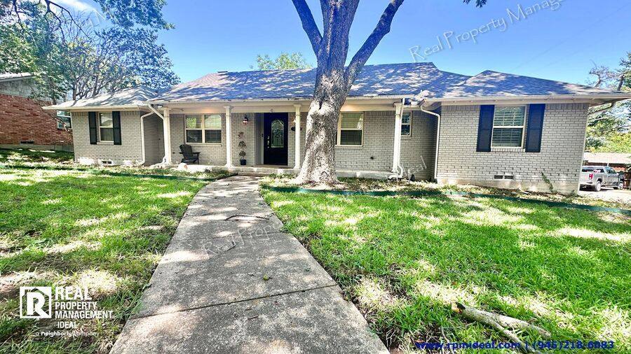 House for rent at 7065 Freemont St, Dallas, TX 75231