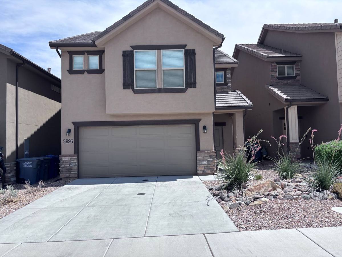 Townhouse for rent at 5895 S Challenger Way, Saint George, UT 84790