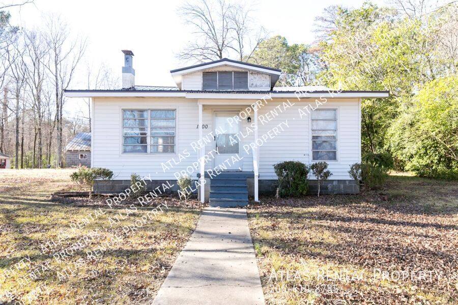 House for rent at 1900 Edwards Ave, Birmingham, AL 35214