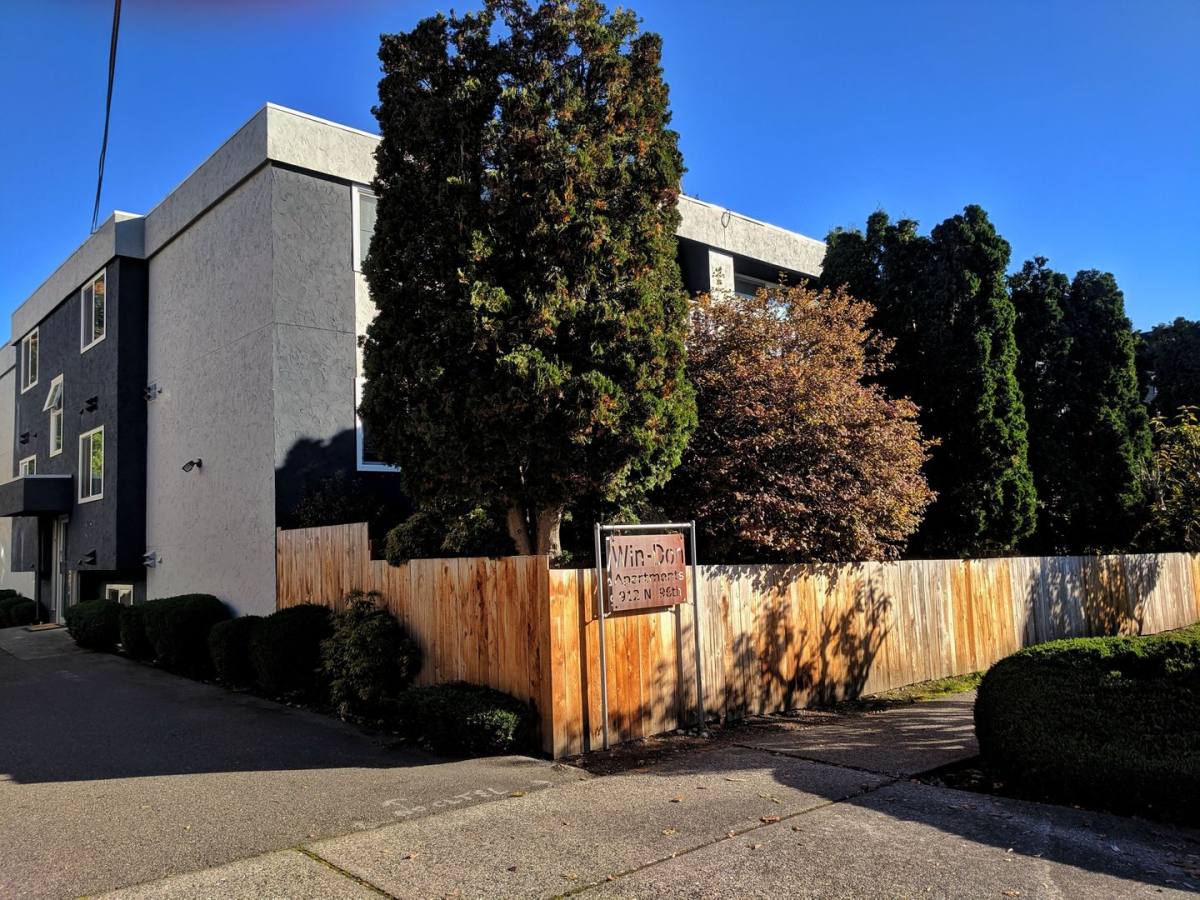 Apartment for rent at 912 N 96th St, Seattle, WA 98103