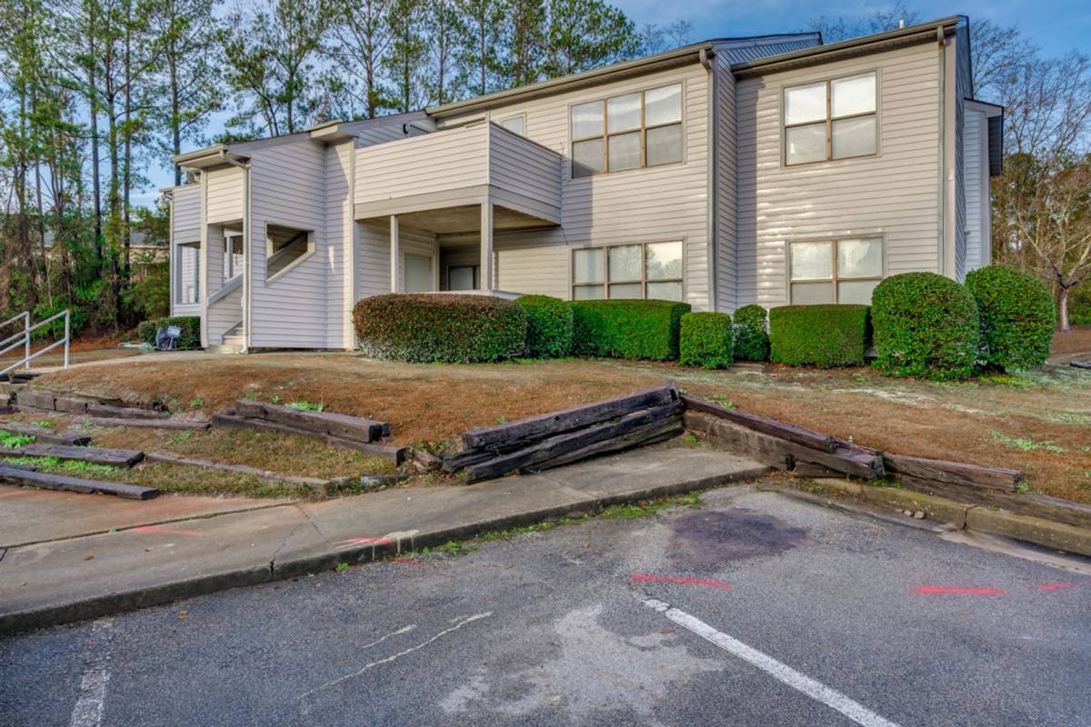 Apartment for rent at 100 Brighton Hill Circle, Columbia, SC 29223