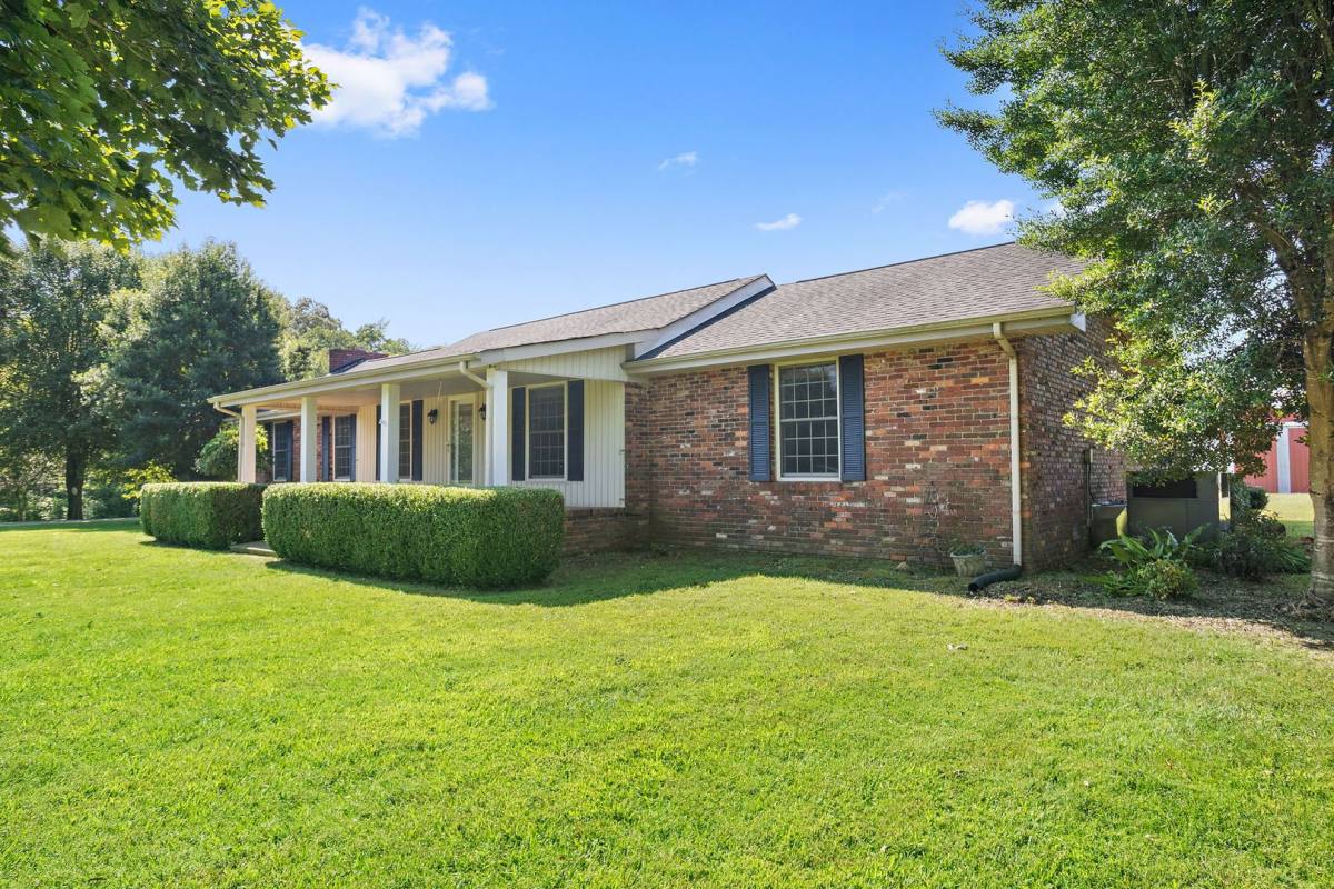 House for rent at 3595 Martins Chapel Rd, Springfield, TN 37172