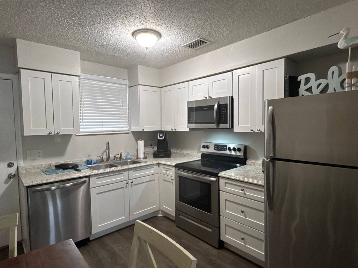 House for rent at 2121 Gordon Ave #B, Jacksonville Beach, FL 32250