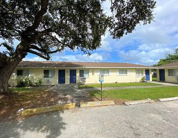 Apartment for rent at 1308 36th Ave W #D, Bradenton, FL 34205