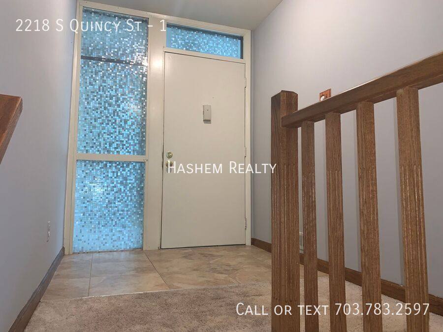 House for rent at 2218 S Quincy St #1, Arlington, VA 22204