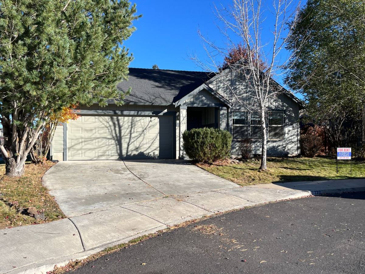 House for rent at 61730 Joan Court, Bend, OR 97702