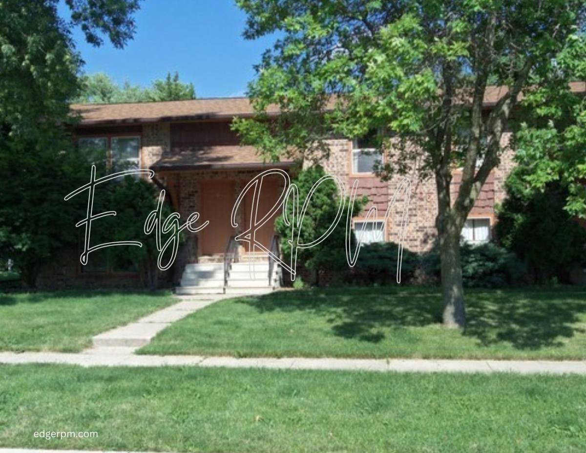 Apartment for rent at 306 Cedar Crest, Cedar Falls, IA 50613