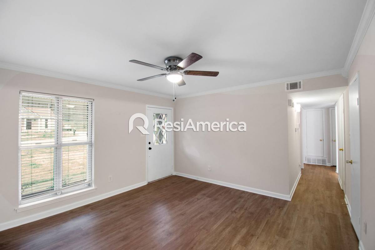 House for rent at 2336 Eveningview Dr, Memphis, TN 38134